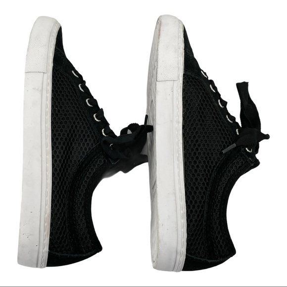 ISAAC MIZRAHI LIVE Lizard Lace Up Sneakers Black - Picture 5 of 9